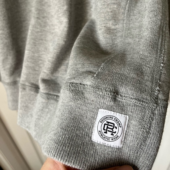 Men’s Reigning Champs MidWeight Terry Crewneck | Size medium - Picture 2 of 7